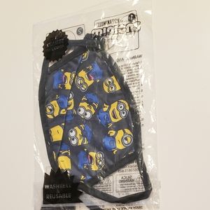 🆕️ illumination Minions 2pc Face Mask Kids